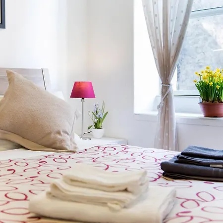 Perla - Cozy Apartment In Piazza Navona-3